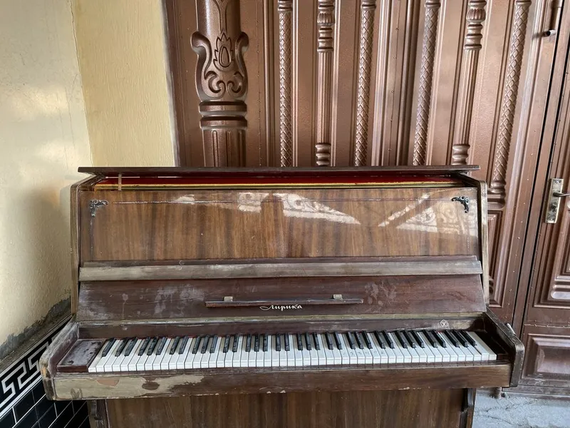 Pianina. Lirika.