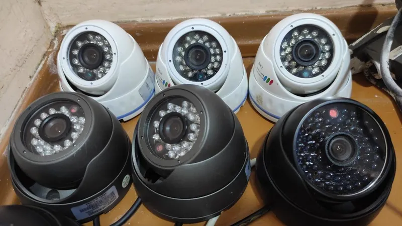 DVR Hikvision 16 канальный + аналагоные камеры 16шт (разные) 2