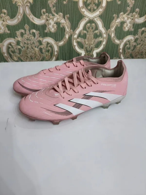Футбольные бутсы, Adidas Predator