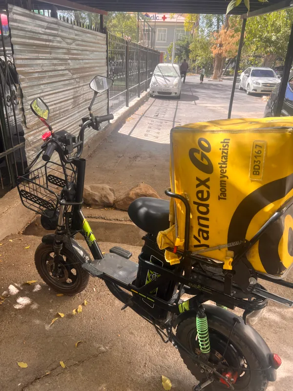 skuter sotiladi elektro holati yaxshi 2 skuter sotiladi elektro holati yaxshi 2
