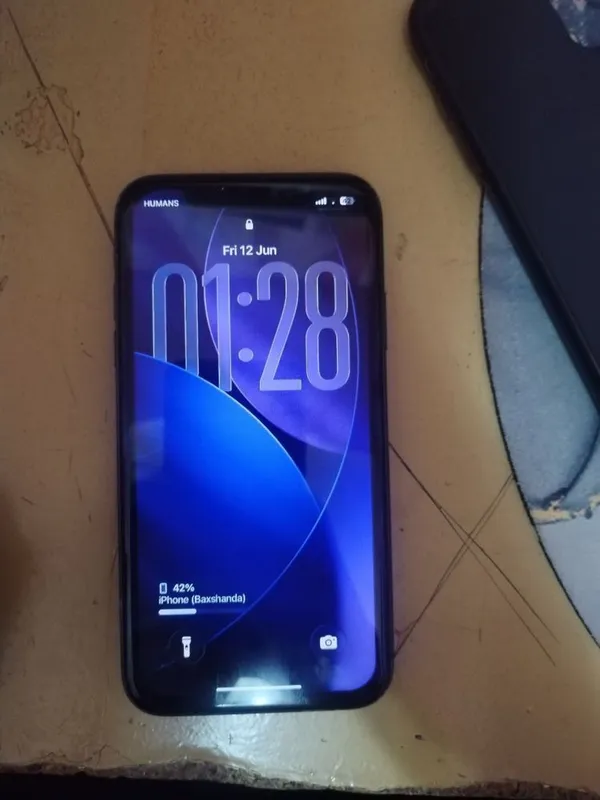 Iphone 11 telefoni