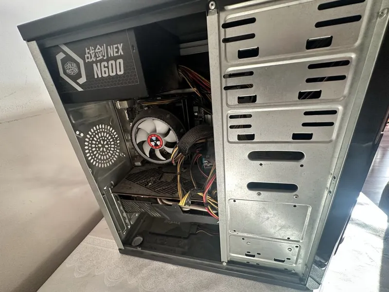Игровой компьютер(rx 5700 xt)