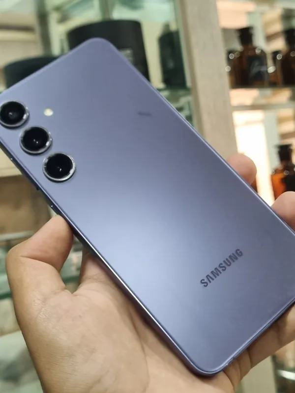 Samsung S24+ 1 Samsung S24+ 1