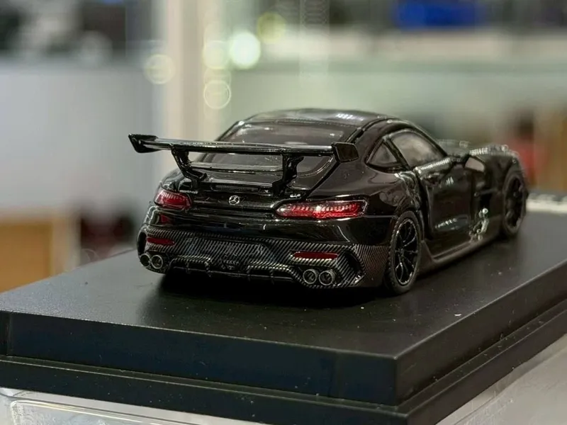 1;64 Mercedes-Benz AMG GT — фото 4