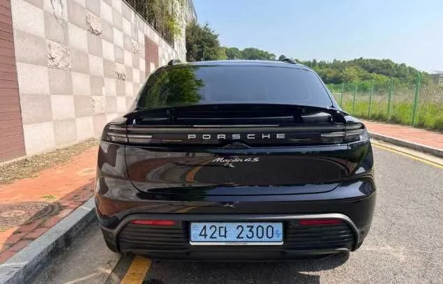 Porsche Macan EV — фото 3