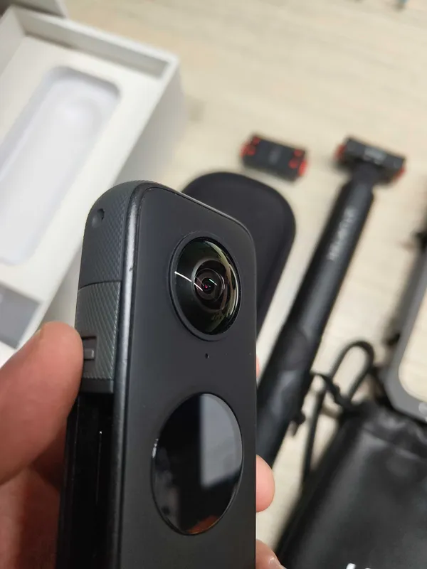 Экшн камера Insta360 ONE X2 — фото 1
