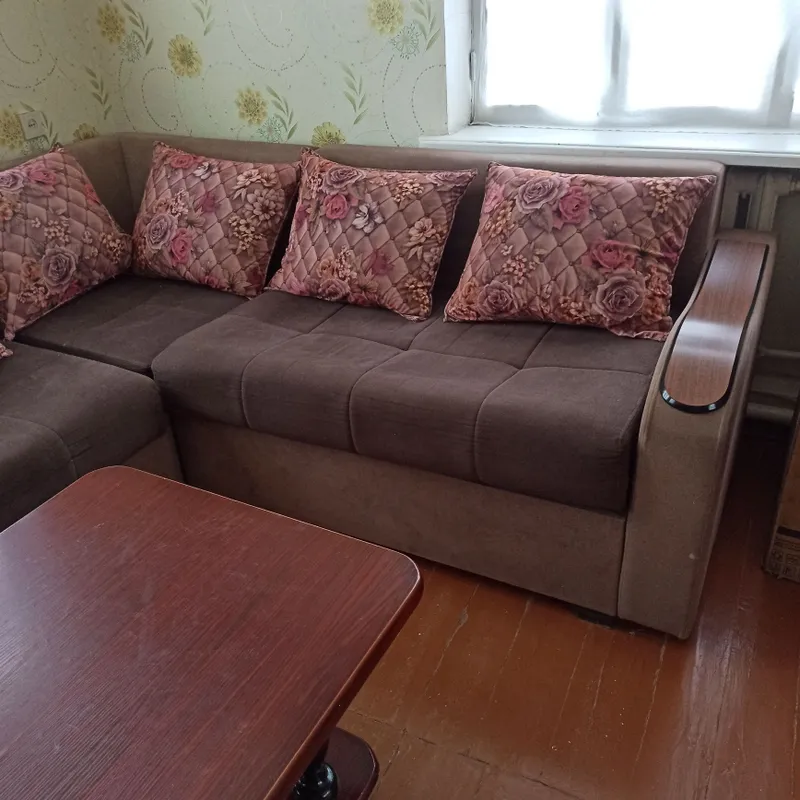 Продается диван уголок большой б/у 2 Продается диван уголок большой б/у 2