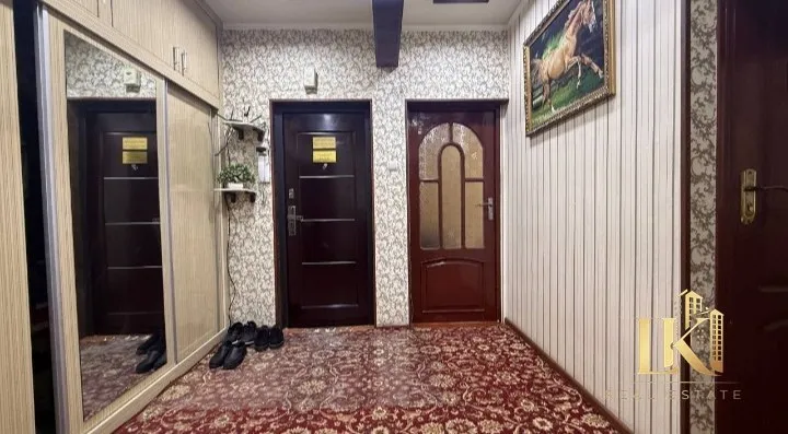 Продаётся 4-комнатная квартира, 96 м² (Мирабадский район) — фото 1