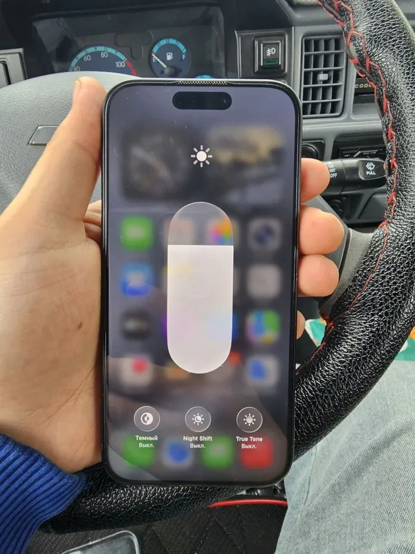 Iphone 15 Pro Blue Titanium — фото 3
