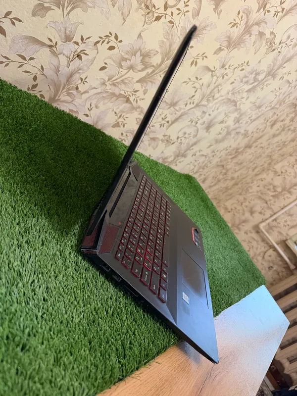 Lenovo Y700 Gaming 16GB RAM 1TB HDD SSD Core i7 2