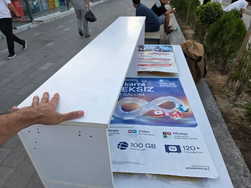 Yozuv/kompyuter stolini sotaman 1 Yozuv/kompyuter stolini sotaman 1