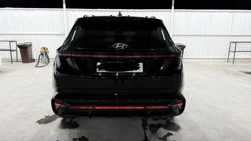 Продаю Hyundai Tucson N Line 2023 года выпуска. Черного цвета 1