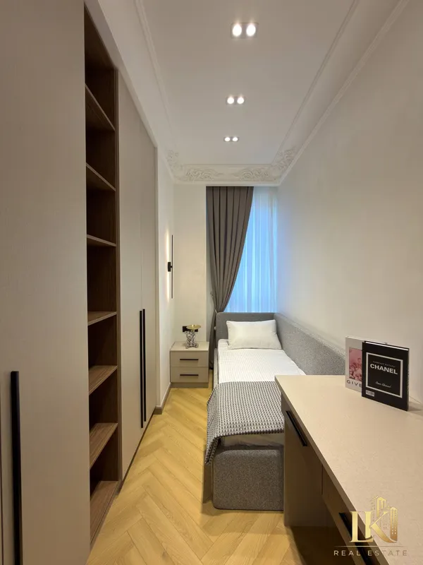 Продаётся 3-комнатная квартира в ЖК Skyline Towers 7