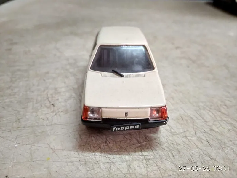Коллекционная модель Заз-1102 Таврия масштаб 1:43, DeAgostini 1 Коллекционная модель Заз-1102 Таврия масштаб 1:43, DeAgostini 1
