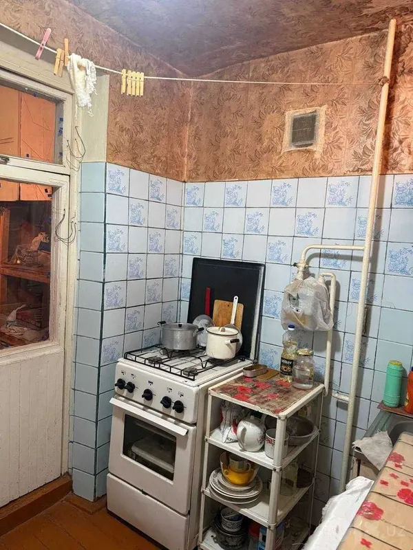 Ангрен, 5/1 А. 5 этажный кирпичный дом, 4 этаж, ориентир Фреш 8 Ангрен, 5/1 А. 5 этажный кирпичный дом, 4 этаж, ориентир Фреш 8