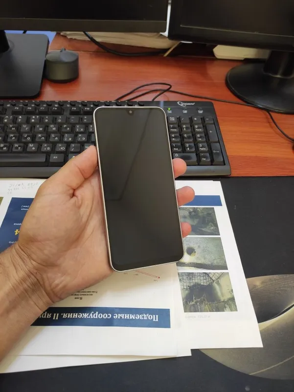 Samsung A72 6/128gb в идеальном состоянии, без дефектов, очень чистый телефон 3