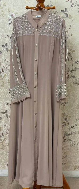 Abaya Turkey, ichida bazasiyam bor