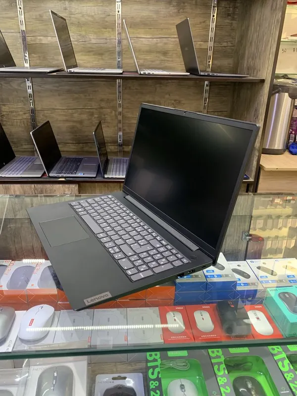 Б/У Lenovo v15 Laptop — фото 2