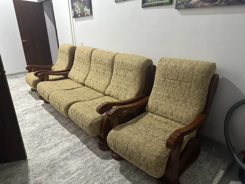 Диван для гостиной — фото 1