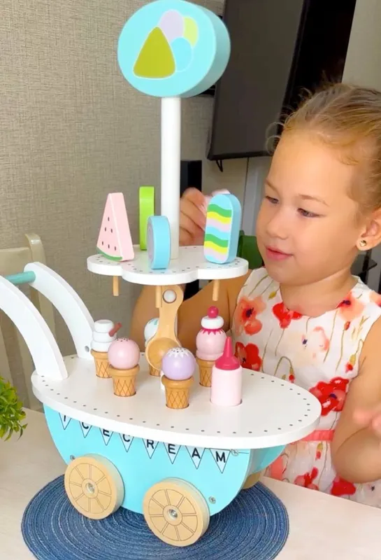 Деревянный игровой набор “Магазин мороженного” 1