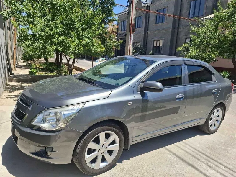 Chevrolet Cobalt 2013 1