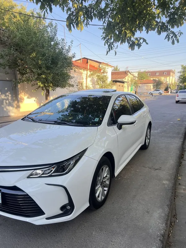 Toyota carolla 2024 год 3 Toyota carolla 2024 год 3