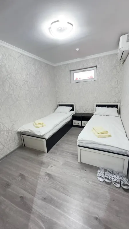 Arzon hostel student va taksist va boshqa kasb egalariga oylik tolov