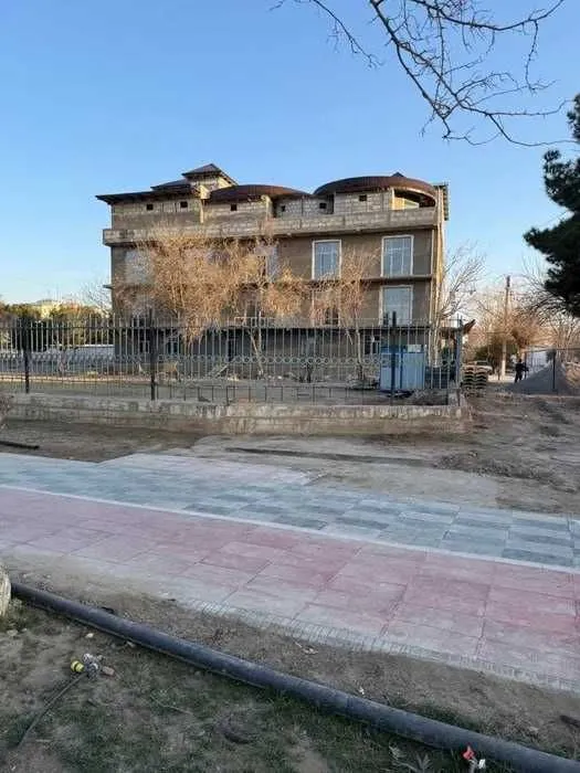 Продаётся 2-этажное коммерческое здание в Сергелийском районе 1