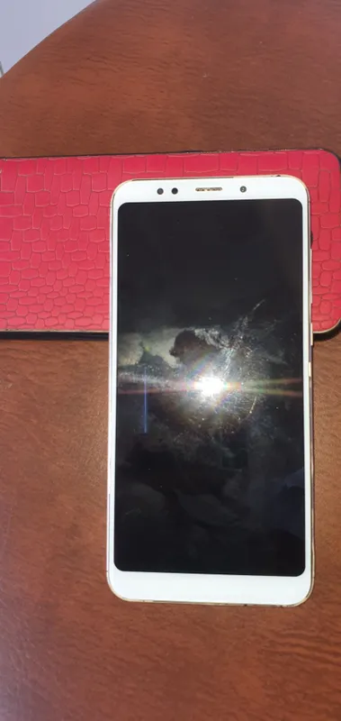 Redmi 5 + 3 Redmi 5 + 3