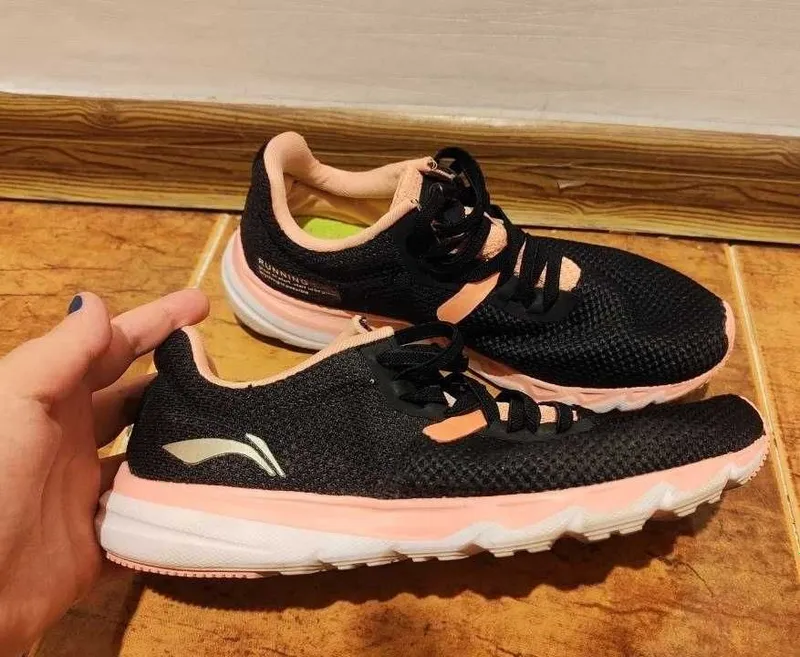 Женские беговые кроссовки LI-NING на маленькую ногу 3 Женские беговые кроссовки LI-NING на маленькую ногу 3