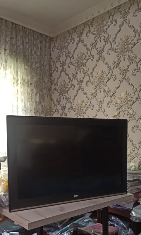 Продаю телевизор LG 32 CS460.LED. Не смарт ТВ ! — фото 2