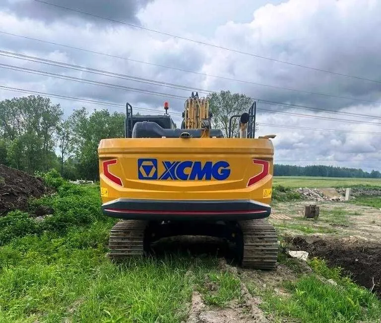 НА складе! Экскаватор ГУСЕНИЧНЫЙ XCMG XE220C 1,2куб — фото 4 НА складе! Экскаватор ГУСЕНИЧНЫЙ XCMG XE220C 1,2куб — фото 4