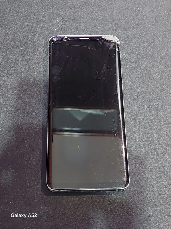Samsung telefonlarini sotaman 7 Samsung telefonlarini sotaman 7