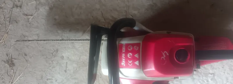 Benzopila sotiladi kop ishlatilmagan faqat zavat bulishi qiyinroq Benzopila sotiladi kop ishlatilmagan faqat zavat bulishi qiyinroq