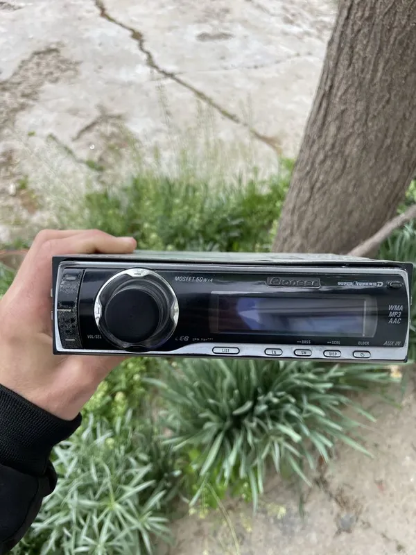 Pioneer deh p6950ib. Aux. bluetooth. Radio. Cd , в хорошем состоянии — фото 1
