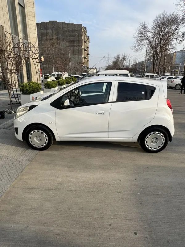 Chevrolet spark 2020 3