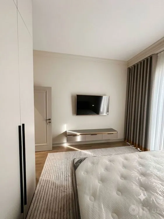 2/2/9 · Mirzo Ulug'bek · ID:10299 5 2/2/9 · Mirzo Ulug'bek · ID:10299 5
