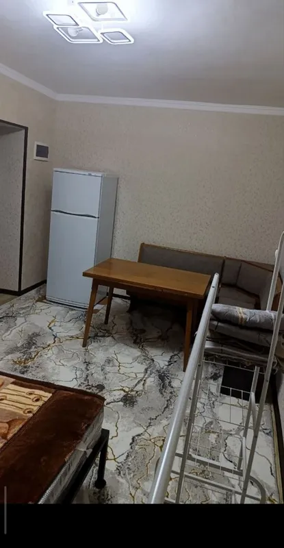В Яшнабадском р. Рисовый базар сдается в аренду 1 комн.квартира 2 В Яшнабадском р. Рисовый базар сдается в аренду 1 комн.квартира 2