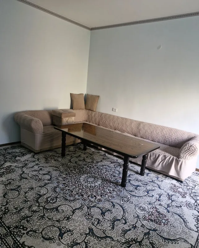 Karvon bozor orqasi.sheriklikga qiz kerak 2 Karvon bozor orqasi.sheriklikga qiz kerak 2