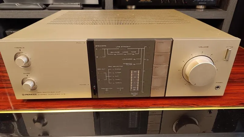 Усилитель Pioneer A-8 (220v) 1 Усилитель Pioneer A-8 (220v) 1