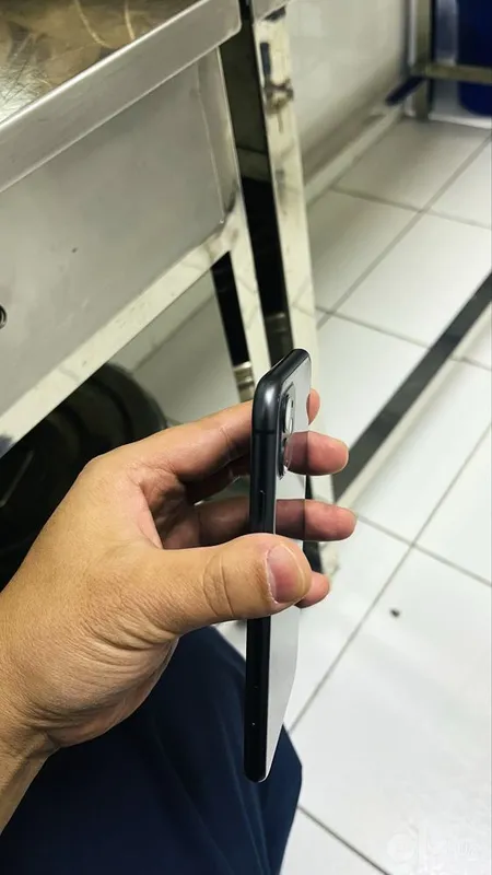 Продается Iphone 11 128 gb 5