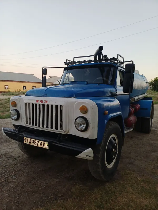 Gaz 53 sotiladi holati alo 1