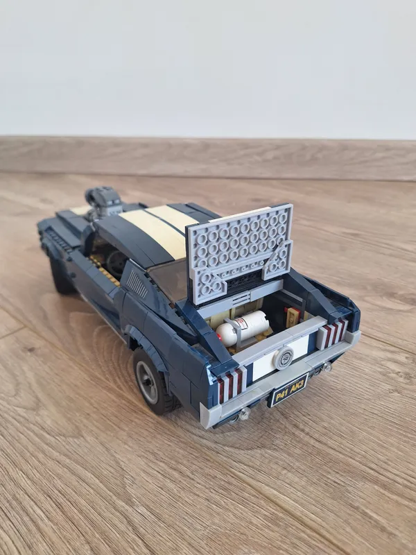 LEGO Creator Expert 10265 Ford Mustang ishlatilgan 3