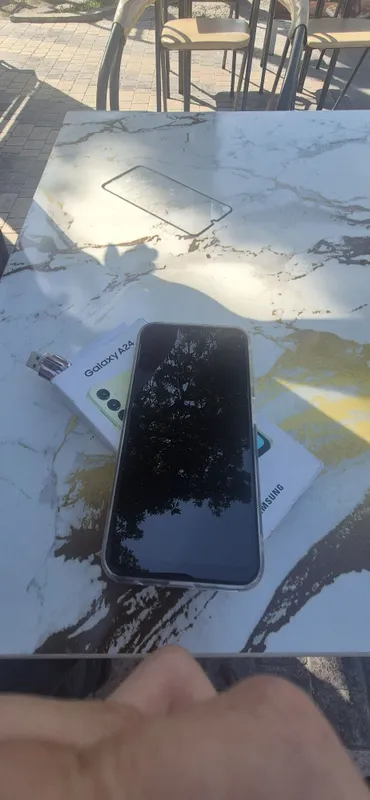 Samsung A24 idiyal full 6.128GB