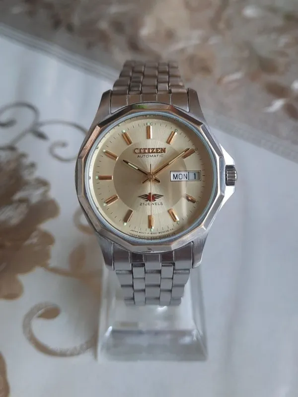 Продам часы Citizen automatic 4 Продам часы Citizen automatic 4