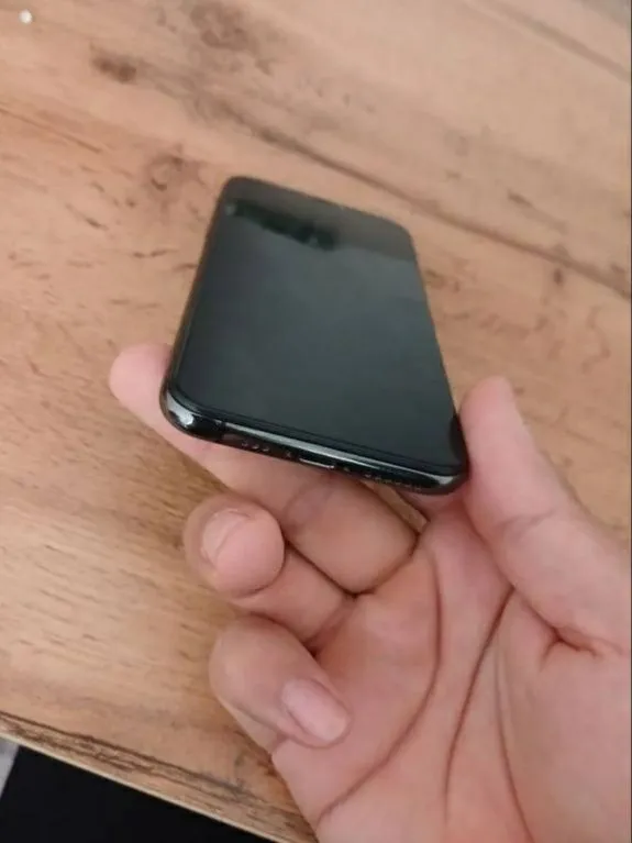 iphone 11 pro holati yaxshi — фото 2