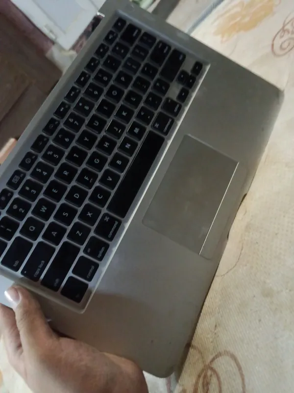 Продам клавиатуру от mac book air и тачпад с топкейсом Продам клавиатуру от mac book air и тачпад с топкейсом