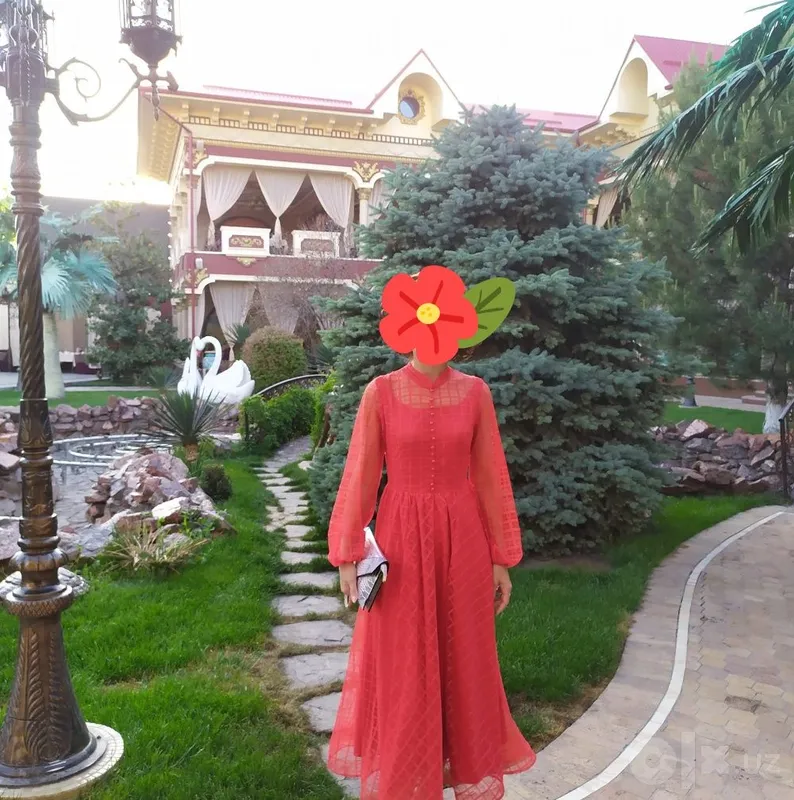 Qizil rangli kechki libos 1 Qizil rangli kechki libos 1