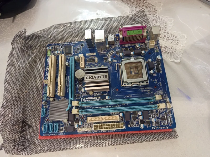Motherboard Gigabyte