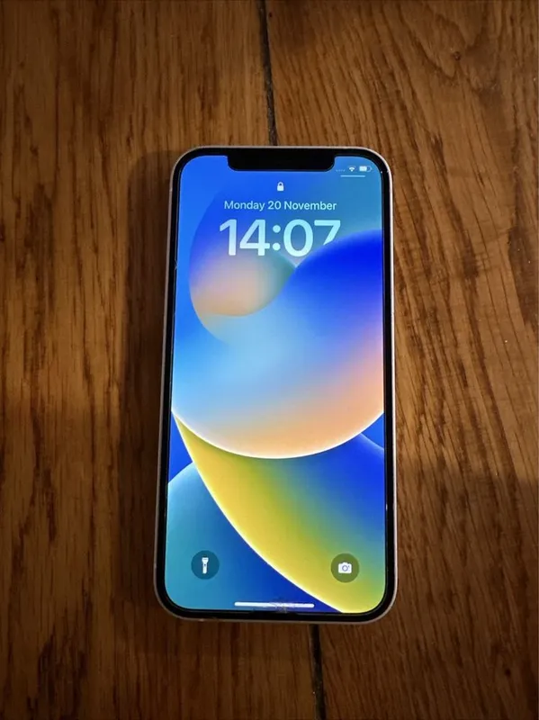 Iphone 12 srocni sotiladi